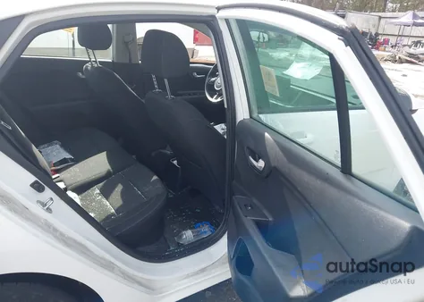 2021 Kia Rio Lx z USA, uszkodzony, nr VIN 3KPA24AD6ME422472